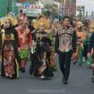 Rombongan peserta Jember Fashion Carnaval (JFC )