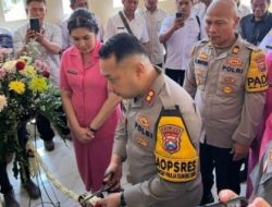 Kapolres Pasuruan AKBP Teddy Chandra meresmikan ruang pelayanan Wicaksana Laghawa di Mako Polsek Pasrepan
