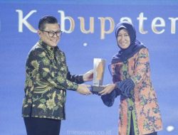 Pemkab Sidoarjo Raih Anugerah Program Inovasi Pembangunan Terpuji Pada detik Jatim Awards 2024