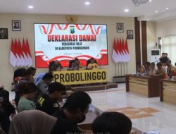 Wujudkan Pilkada Damai 2024, Perguruan Silat Gelar Ikrar Komitmen Damai di Mapolres Probolinggo