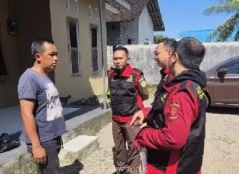 Tim Penyidik Kejari Kabupaten Blitar Geledah Kantor Dinas PUPR Terkait Dugaan Korupsi Pembangunan DAM Kali Bentak