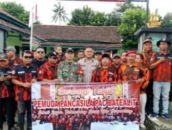 Pemuda Pancasila PAC Kecamatan Batealit Berbagi Takjil