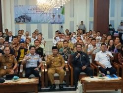 Wali Kota (tengah) Foto bersama saat Renja Dsihub Kota Depok pada Senin 03 Maret 2025
