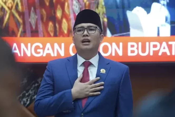 
					Ketua DPRD Sastra Winara Sebut Efisiensi Anggaran Bisa Percepat Pembangunan Sekolah-Jalan di Kabupaten Bogor