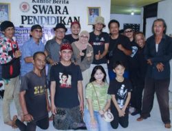 Penyair, Pelajar, Aktivis dan Jurnalis Kolaborasi Peringati Hari Puisi Nasional dan Hardiknas 2025 di Kota Depok