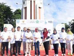 Ribuan Warga Hadiri Puncak Peringatan HAKIN 2025 di Alun - alun Sidoarjo