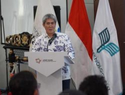 Dokumentasi: Prof. Iwa memberikan sambutan dalam pembukaan Beasiswa APERTI BUMN tahun 2025