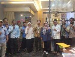 Forum Komunikasi Komunitas Informasi Masyarakat (FK KIM) Kota Depok bersama jajaran Pemkot Depok.