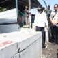 Terima Keluhkan Warga, Wabup Sidoarjo Tinjau Pemasangan U-ditch Proyek Betonisasi Betro-Gedangan 
