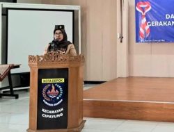 Ketua Kwartir Cabang (Kwarcab) Gerakan Pramuka Kota Depok, Nina Suzana.