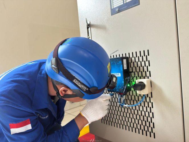 
					PLN UIT JBB Pasang RETINA Monitoring Sistem Tegangan