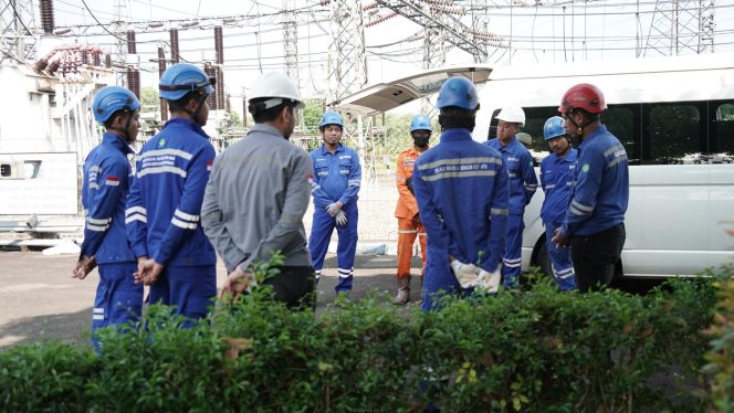 
					Demi Listrik Andal Untuk Rakyat, PLN UIT JBB Laksanakan Perkuatan Isolasi Busbar Sekunder