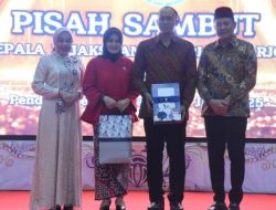 Bupati Subandi Menghadiri Pisah Sambut Kajari Sidoarjo