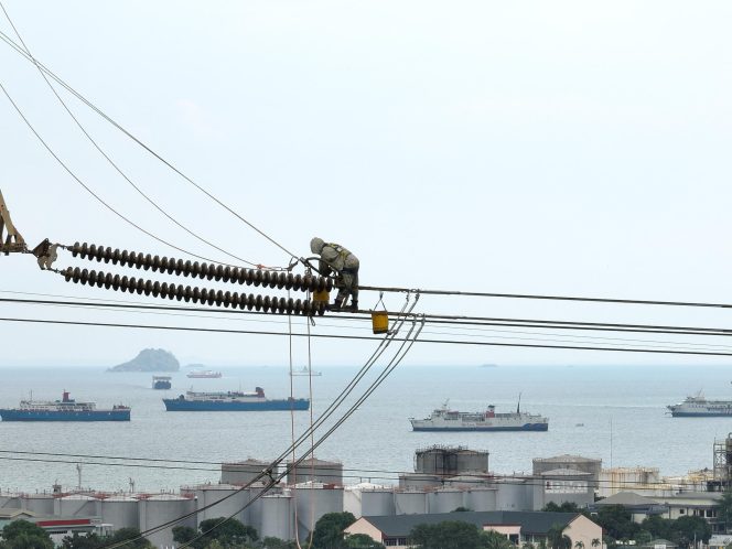 
					Tingkatkan Keandalan, PLN UIT JBB Tangani Hotspot pada SUTET 500 kV Jawa 9 & 10