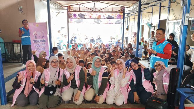 
					Peduli Anak, Srikandi UIT JBB Mengajar di Sekolah Tanpa Batas