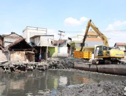 Pemkot Surabaya Intensifkan Sosialisasi Penertiban Bangli di Sepanjang Sungai Kalianak