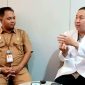 Teddy Sunandar Kepala Instalasi Pelayanan Yankestrad Komplementer Terintegrasi RSUD Bakti Pajajaran Cibinong bersama Dr. Hartono Gunarso Spesialis Akupuntur RSUD Bakti Pajajaran Cibinong