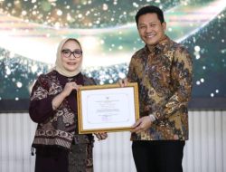 Bupati Sidoarjo Dapat Penghargaan KLA Tingkat Utama Tahun 2025 Dari Menteri PPPA 
