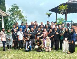 LBH CCI Serahkan Bantuan Material Bangunan ke Warga Kurang Mampu di Mojokerto