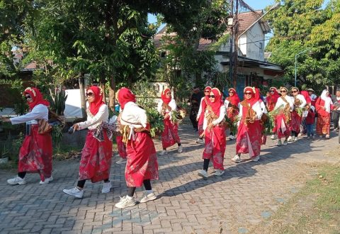 Warga Perum CSM Gelar Pawai Karnaval