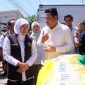 Gubernur Jatim Bersama Bupati Sidoarjo Tinjau Langsung Kegiatan Pasar Murah di Sidoarjo