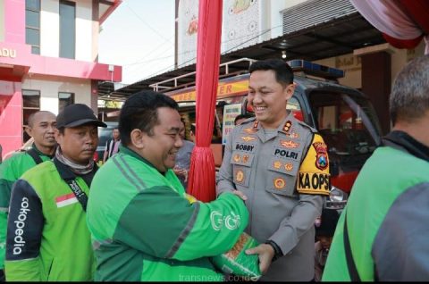 Sebagai Bentuk Kepedulian, Polres Jember Gelar Pasar Murah
