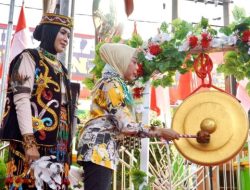 Ketua TP PKK Sidoarjo Sriatun Subandi Membuka Kedungsumur Culture Carnival 2025