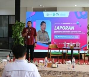 Kabid Informasi dan Komunikasi Publik Dinas Kominfo Jatim, Putut Darmawan saat memberikan sambutan dalam kegiatan Cerdig Kominfo Jatim di Gresik, Rabu (17/9/2025).