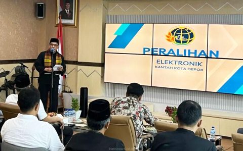 Sekda Kota Depok, Mangnguluang di acara launching peralihan hak atas tanah secara elektronik di Kantor BPN Kota Depok, pekan lalu.