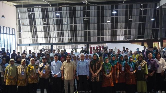 
					Sosialisasi Program Makan Bergizi Gratis di Depok, Komitmen Pemerintah Wujudkan Generasi Emas