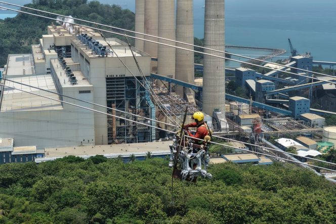 
					Tak Berkategori PLN UIT JBB Sukses Rampungkan Rekonduktoring SUTET 500 kV LBE – Jawa 7