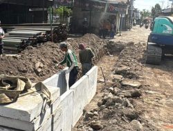 Progres Betonisasi Ruas Jalan Kureksari-Kepuhkiriman Capai 10 Persen