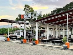 MJD Kupi di Jalan T. Nyak Arief, Lamnyong–Lamgugop, Kecamatan Syiah Kuala, Banda Aceh. (1st)