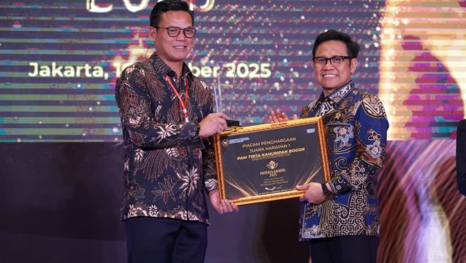 
					Tirta Kahuripan Raih Mandaya Award 2025 Melalui Program Setetes Harapan