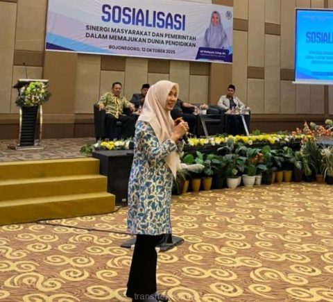 Wakil Ketua DPRD Jatim, Sri Wahyuni Dukung Program Pendidikan untuk Meningkatkan Kualitas Guru