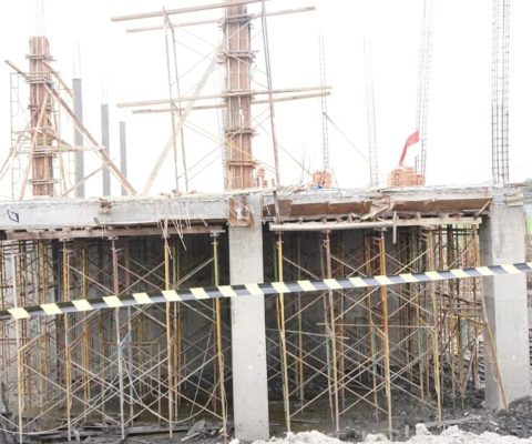 Bupati Subandi Sidak Proyek Pembangunan Rumah Pompa dan Bendungan di Desa Kedungpeluk, Pastikan Tuntas Desember 2025