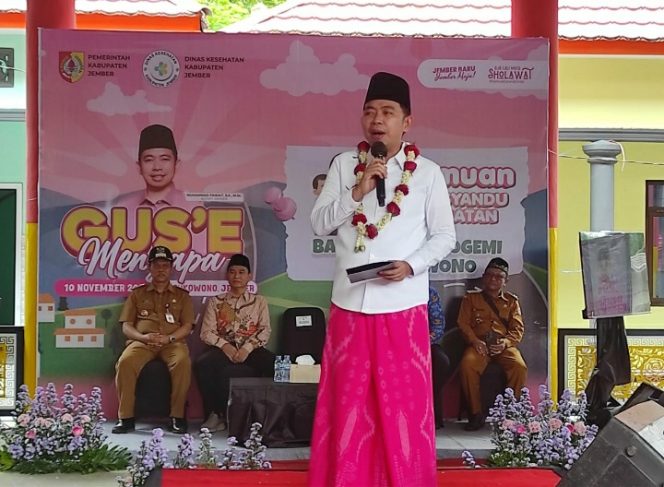 
					Bupati Jember Gus ,e fawaid giat sambang kecamatan sukowono
