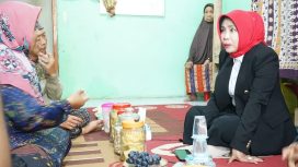 Wabup Mimik Idayana Takziah ke Rumah Korban Laka Air di Sidokare