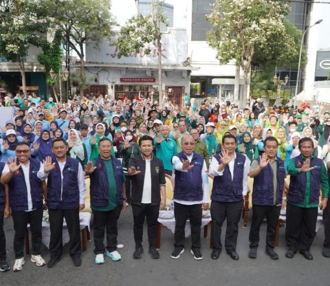 
					Wagub Emil Dardak Kick Off Kampanye TOSS TBC 2025: Ajak Masyarakat Jawa Timur Aktif Deteksi dan Obati TBC hingga Sembuh