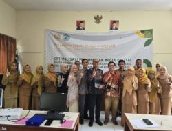 UNESA Laksanakan Pengabdian Masyarakat dengan Tingkatkan Literasi Digital Guru di Batu