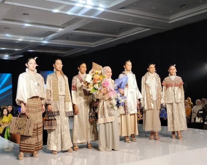 
					IWAPI Jatim Gelar Fashion Runway 2025, Angkat Wastra Mojokerto dan Perkuat Ekonomi Kreatif
