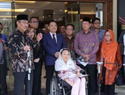 Komisi Percepatan Reformasi Polri menggelar audiensi dengan sejumlah tokoh nasional yang tergabung dalam Gerakan Nurani Bangsa (GNB) di STIK-PTIK Lemdiklat Polri, Jakarta Selatan, Kamis (13/11/2025). (Humas Polri)
