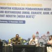 Para narasumber Forum Koordinasi dan Sinkronisasi Penguatan Kebijakan Media Massa yang Bertanggungjawab, Edukatif, Jujur, Objektif, dan Sehat Industri (BEJO’S) di Semarang. (jatengprov.go.id)