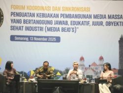 Para narasumber Forum Koordinasi dan Sinkronisasi Penguatan Kebijakan Media Massa yang Bertanggungjawab, Edukatif, Jujur, Objektif, dan Sehat Industri (BEJO’S) di Semarang. (jatengprov.go.id)