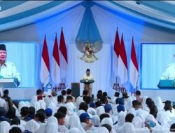 Presiden Prabowo Subianto secara resmi meluncurkan Program Digitalisasi Pembelajaran untuk Indonesia Cerdas, Senin, 17 November 2025. (tangkapan layar youtube.com/@sekretariatpreside)