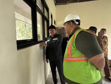 Bupati Sidoarjo Sidak Pembangunan SDN Suko, Pastikan Kualitas Sesuai Standar