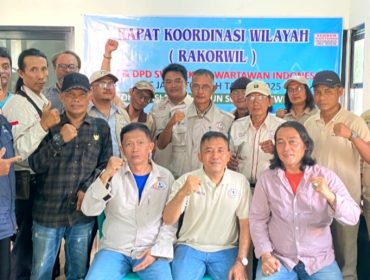 Plt Ketum & OKK SWI Pusat saat menghadiri Rakorwil SWI Jateng