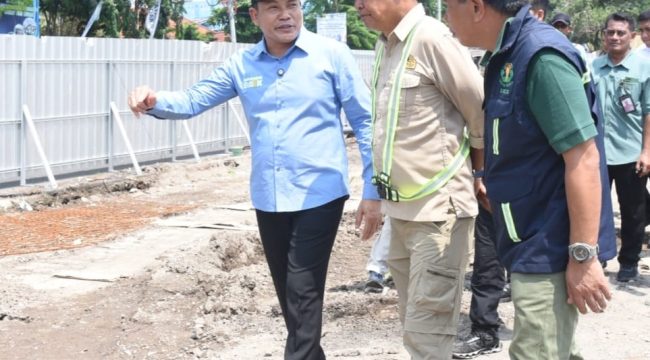 Progres Revitalisasi Alun-alun Sidoarjo Mengecewakan 