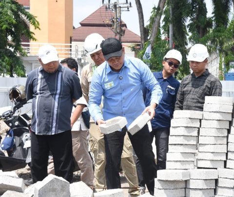 Progres Revitalisasi Alun-alun Sidoarjo Mengecewakan 