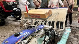 Dorong Regenerasi Petani, Wabup Sidoarjo Serahkan Bantuan Alsintan ke Tiga Gapoktan